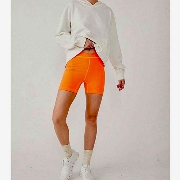 NWT!! FREE PEOPLE FP Movement Free Throw Shorts Burning Up Orange X-Small - Picture 6 of 15